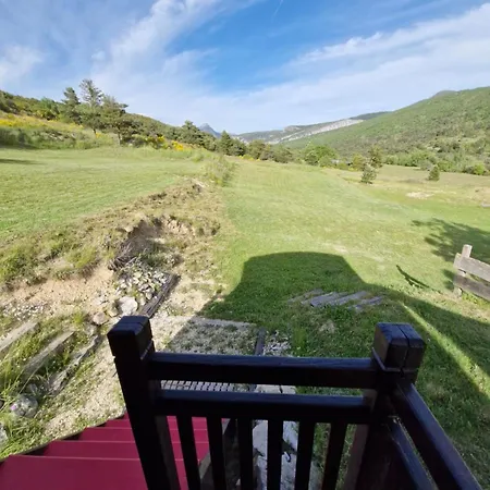 Roulotte Du Domaine De La Graou Luxury tent